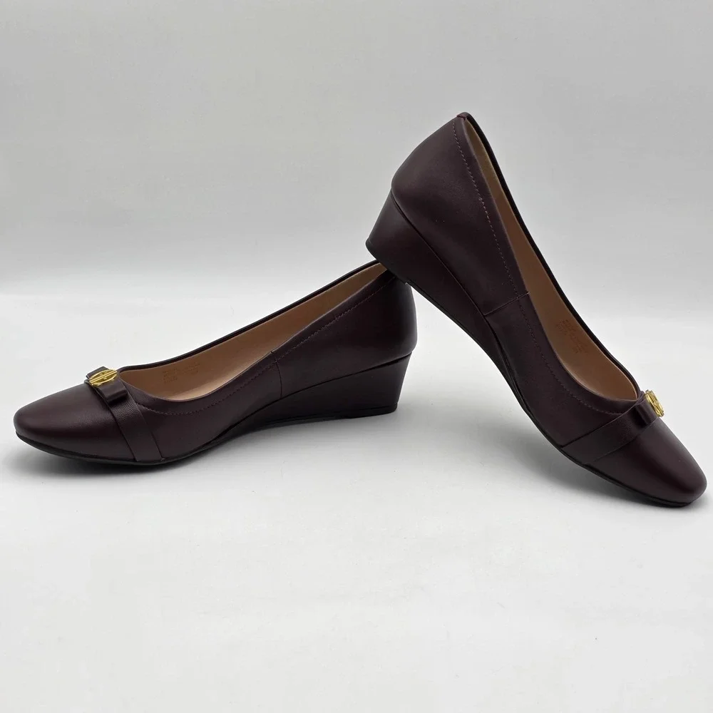 Cole Haan Burgundy Leather Wedge Pumps Gold Logo Hardware Women's Size 8